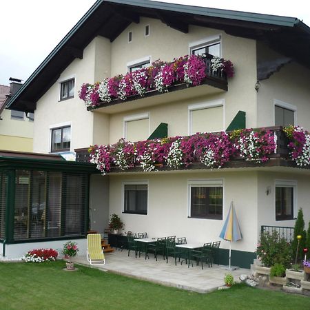 Landhaus Lassnig Мосбург Экстерьер фото
